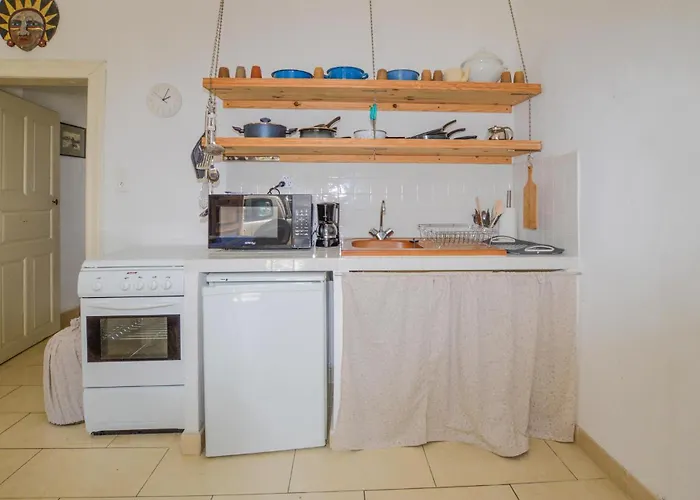 Apartment 1 Bedroom Lovely In *